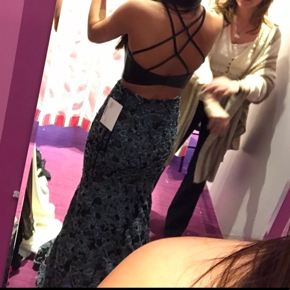 Prom Dress - Picture 5 of 6